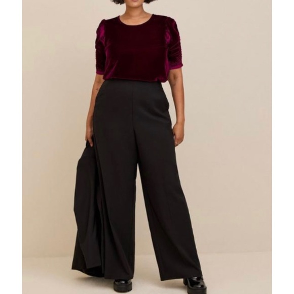 🆕 Velvet Ruched Sleeve Top 2 2X 18 20 NWT Torrid New Purple Burgundy - Picture 4 of 6